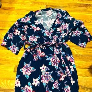 Floral maternity robe